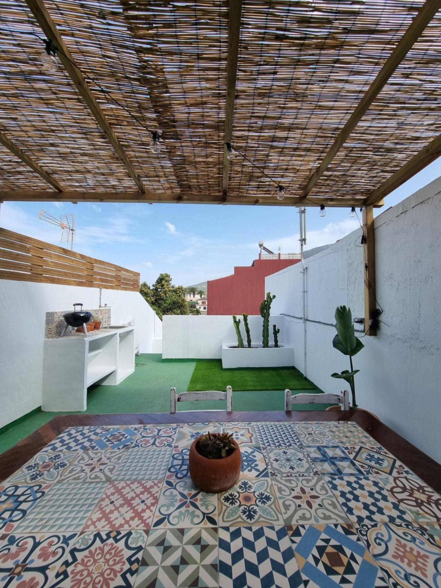 דירות לה אורוטבה Hogar Tranquilo: Casa Tata מראה חיצוני תמונה